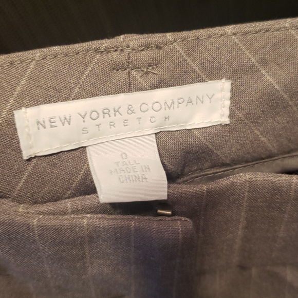 Nwt New York & Co Grey Pinstripe Trousers - Picture 3 of 3